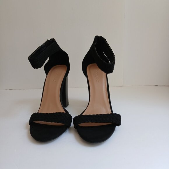 Bamboo 'Faith' Black Suede Crochet Ankle Strap 4"Block Heel Sandals NWOB Sz 7.5 - Picture 2 of 14